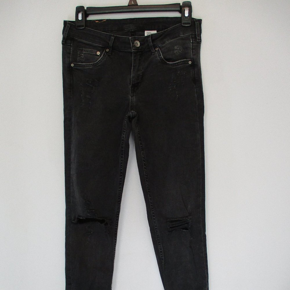 Womens H&M Black Jeans super skinny low waist Size 28 Distressed
